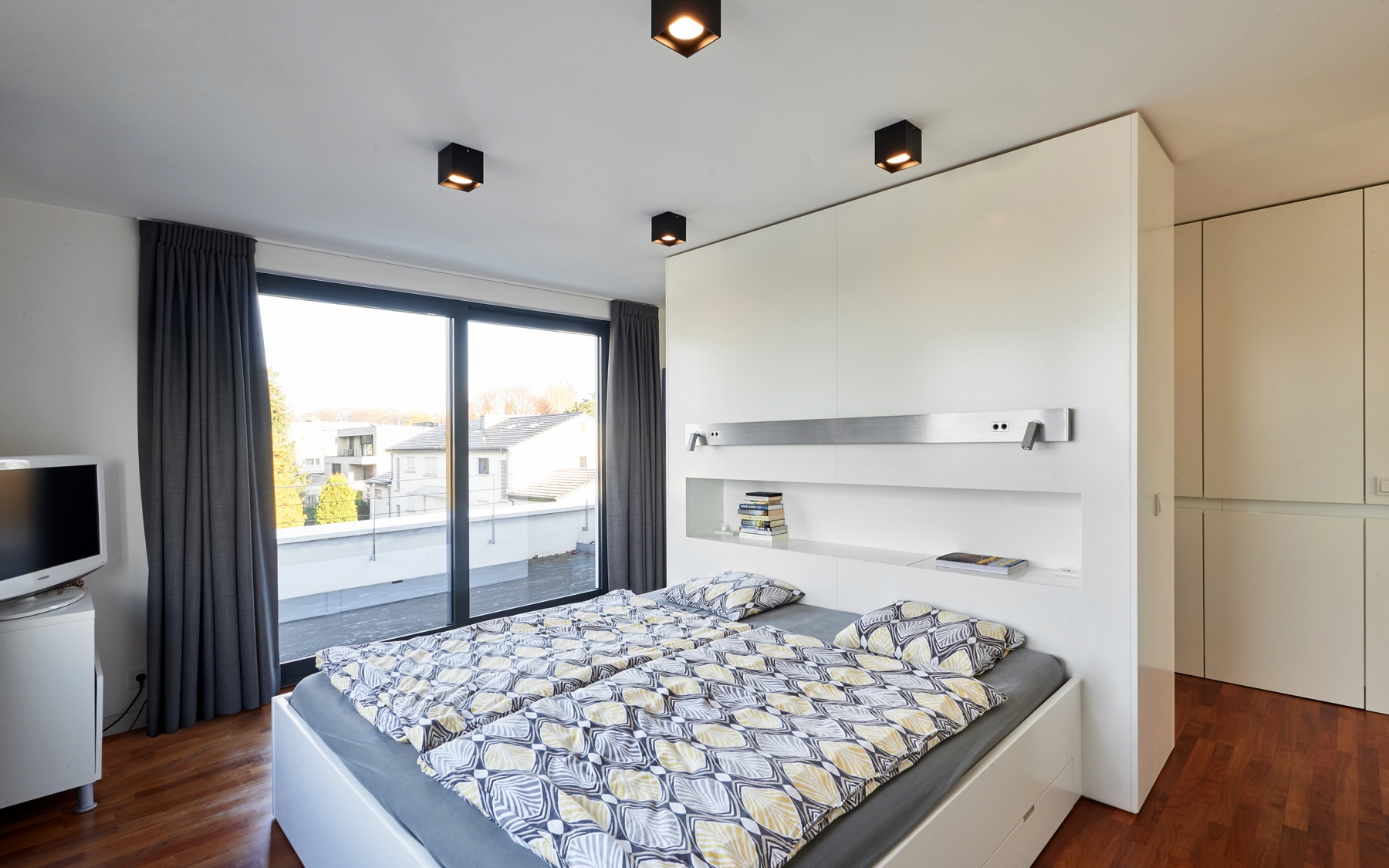 Furnished architect house in Bridel