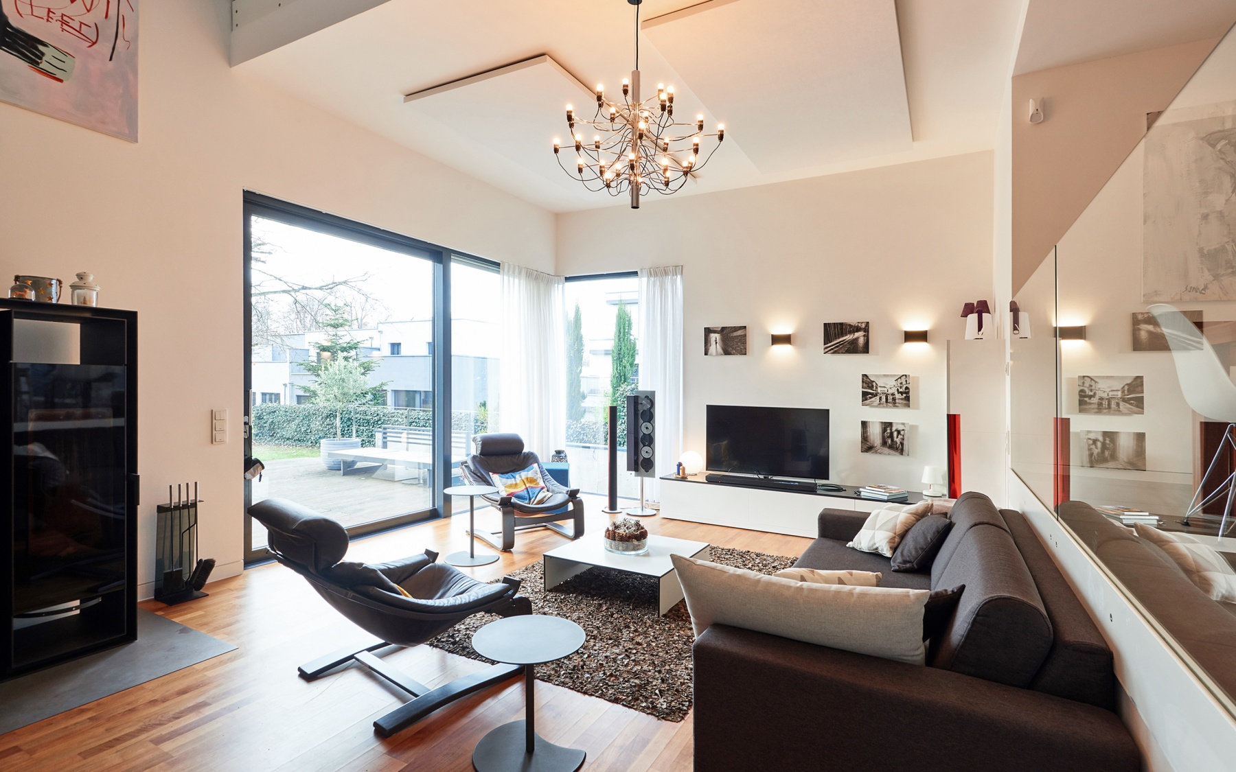 Furnished architect house in Bridel