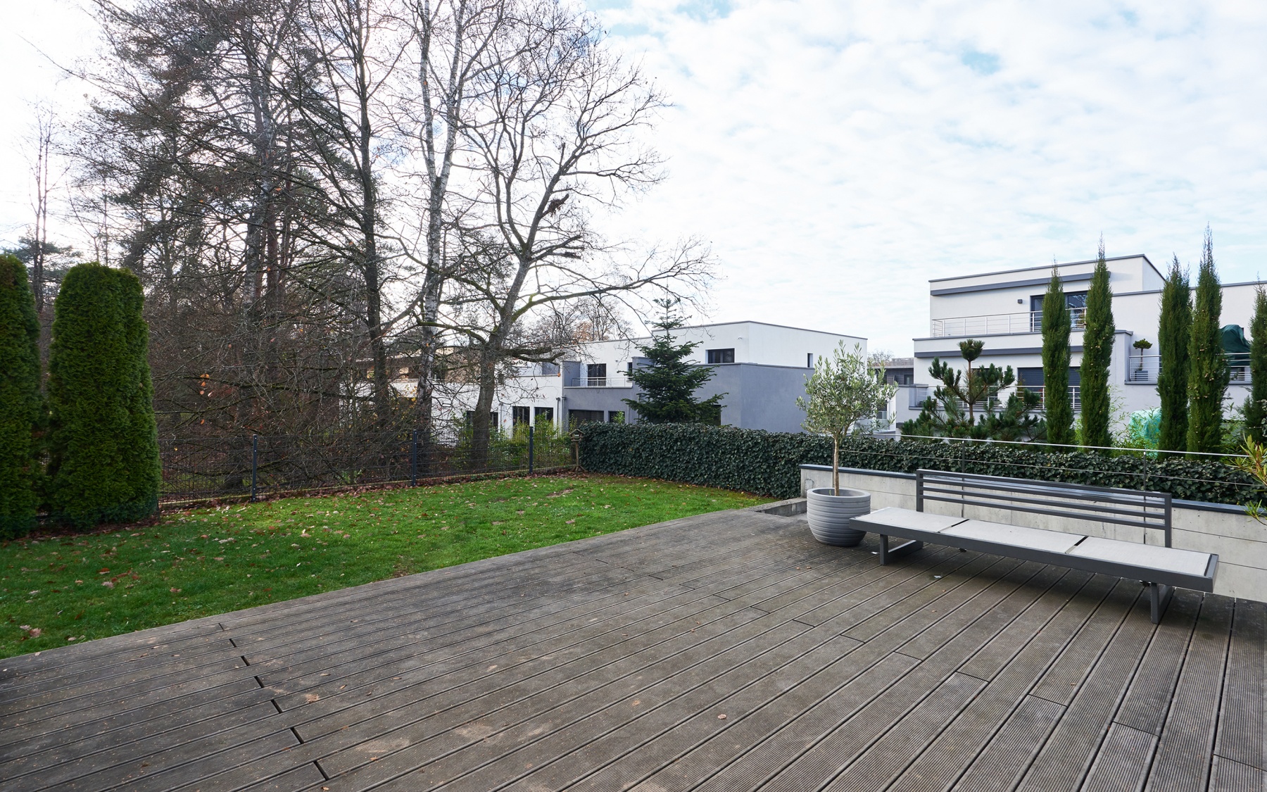 Furnished architect house in Bridel